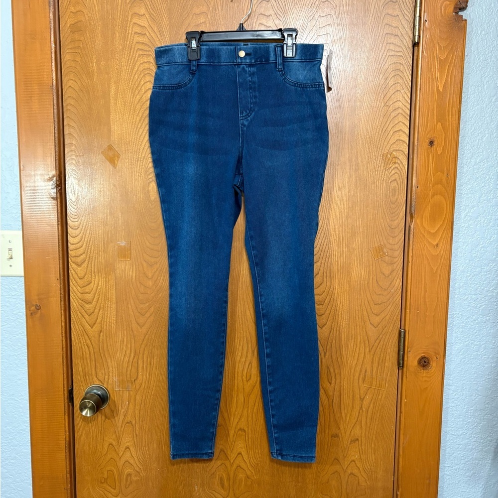 Time and Tru Size Small NWT Jeggings